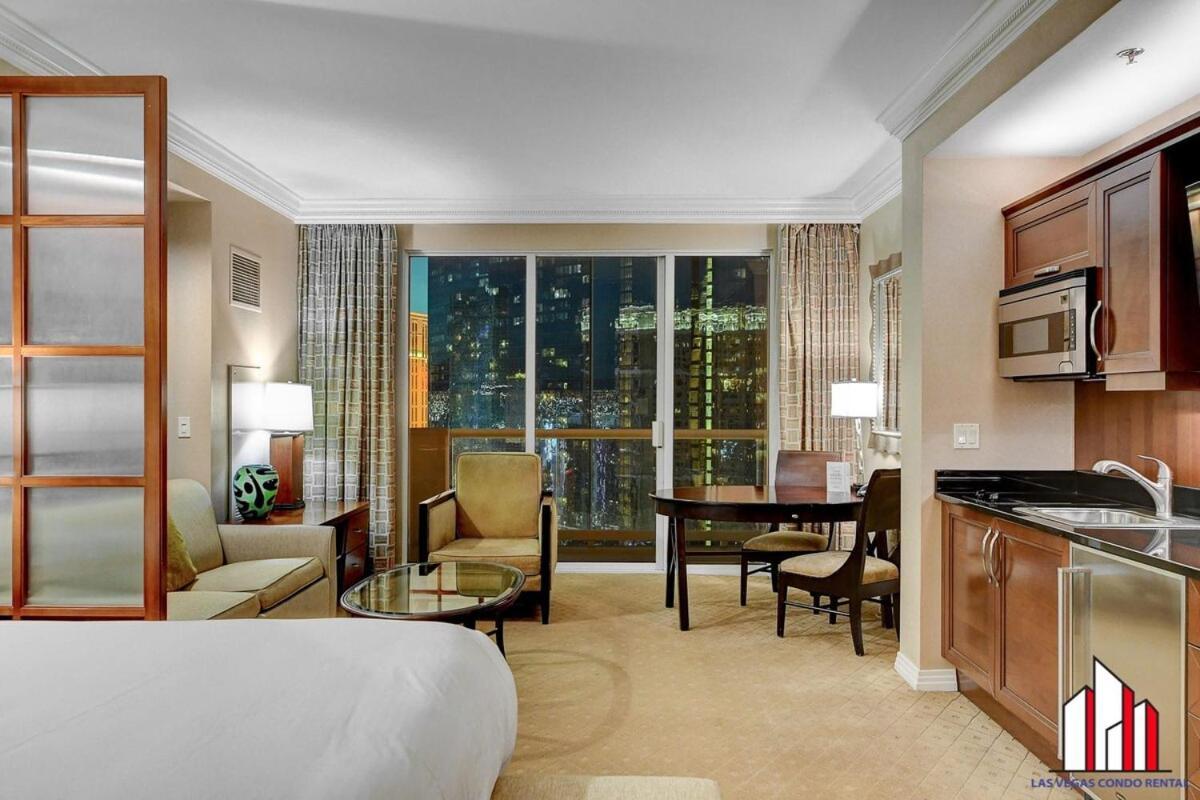 Mgm Signature-25-805 Balcony Strip Sphere F1 Views لاس فيغاس المظهر الخارجي الصورة