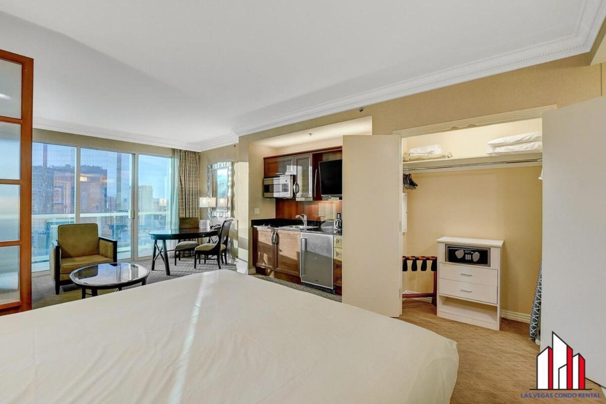 Mgm Signature-25-805 Balcony Strip Sphere F1 Views لاس فيغاس المظهر الخارجي الصورة