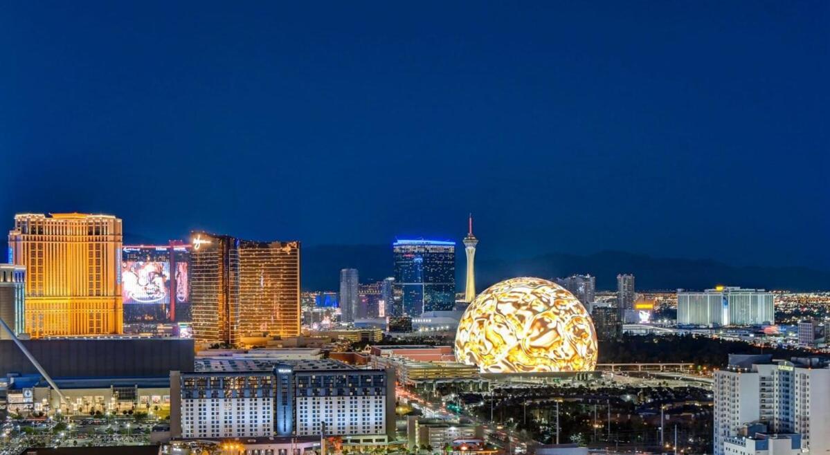 Mgm Signature-25-805 Balcony Strip Sphere F1 Views لاس فيغاس المظهر الخارجي الصورة